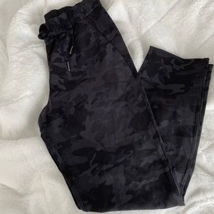CAMO LULU PANTS
